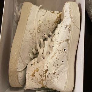 Maison Margiela Tabi Craquelé high-top sneakers